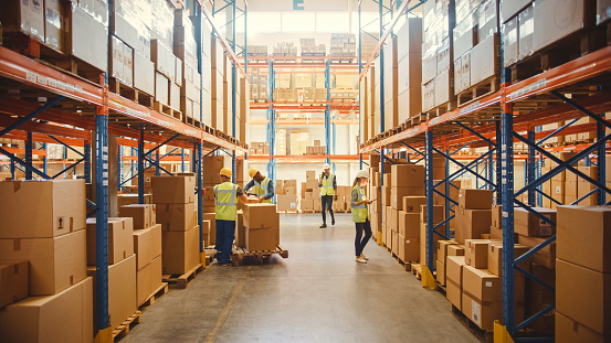 Analyzing Inventory Levels Across Channels to Optimize Stock Distribution and Reduce Costs